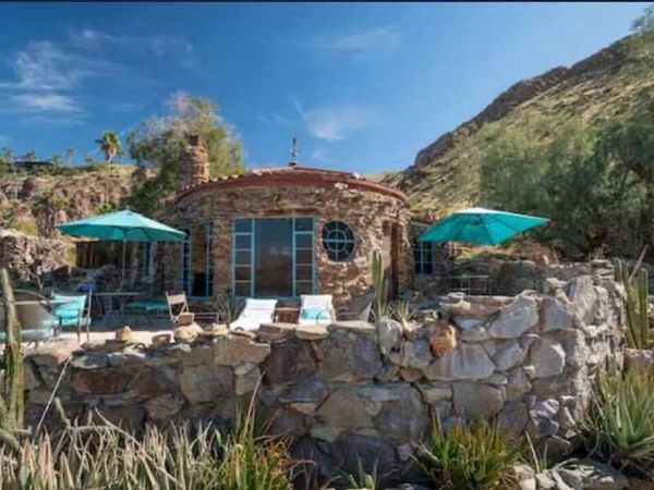 2540 S Araby Drive, Palm Springs, CA 92264