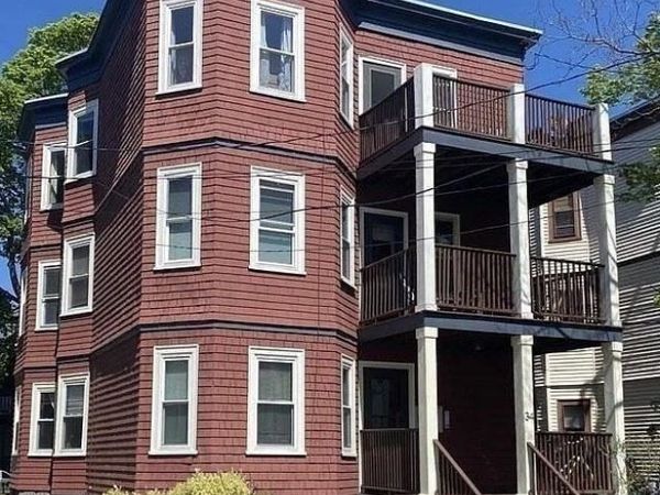 34 Belknap St, Somerville, MA 02144