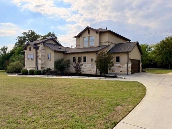 100 Dakota DR, Georgetown, TX 78633