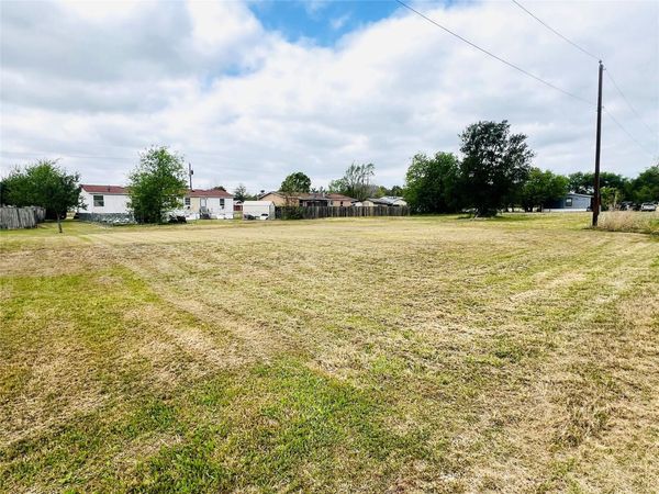 TBD West 1st St ST, Cameron, TX 76520