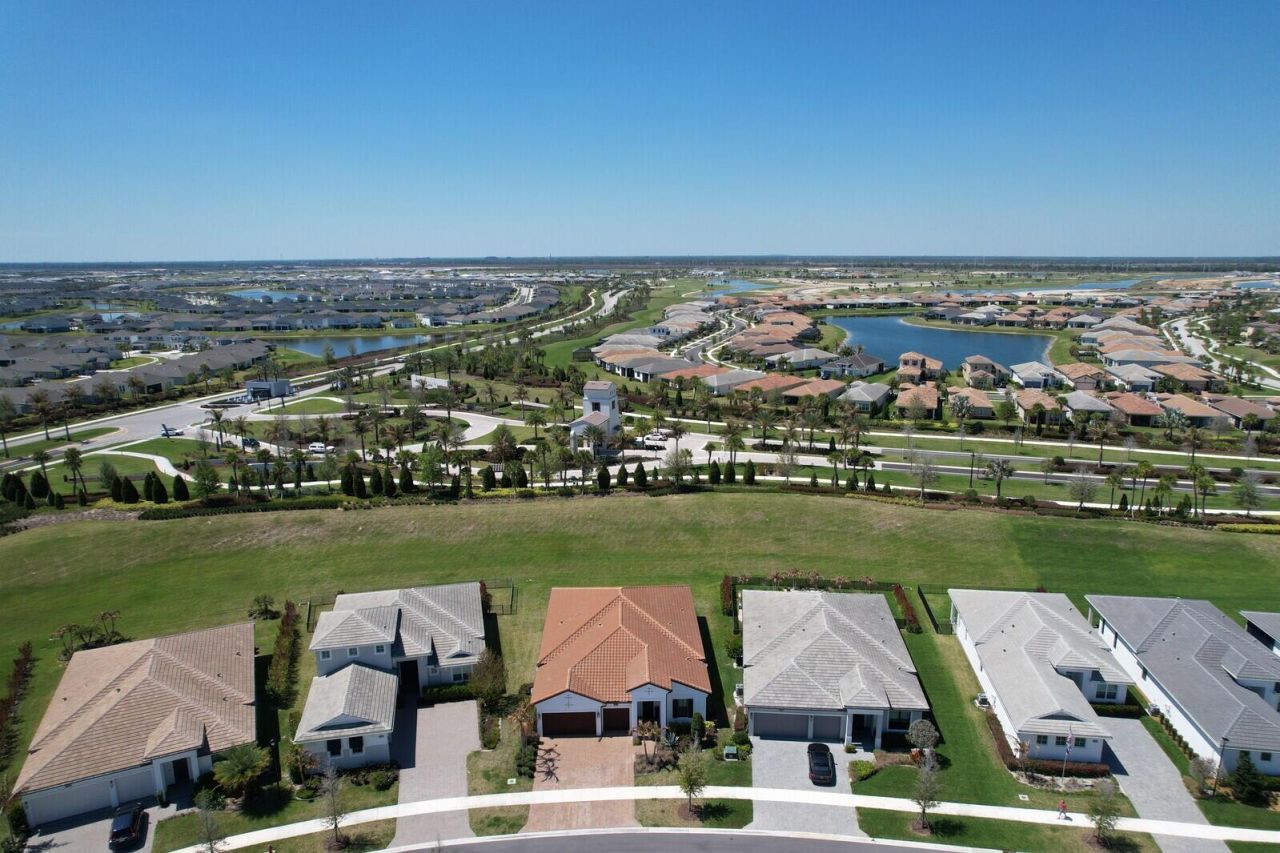 9204 SW Arco Way, Port Saint Lucie, FL 34987 Photo