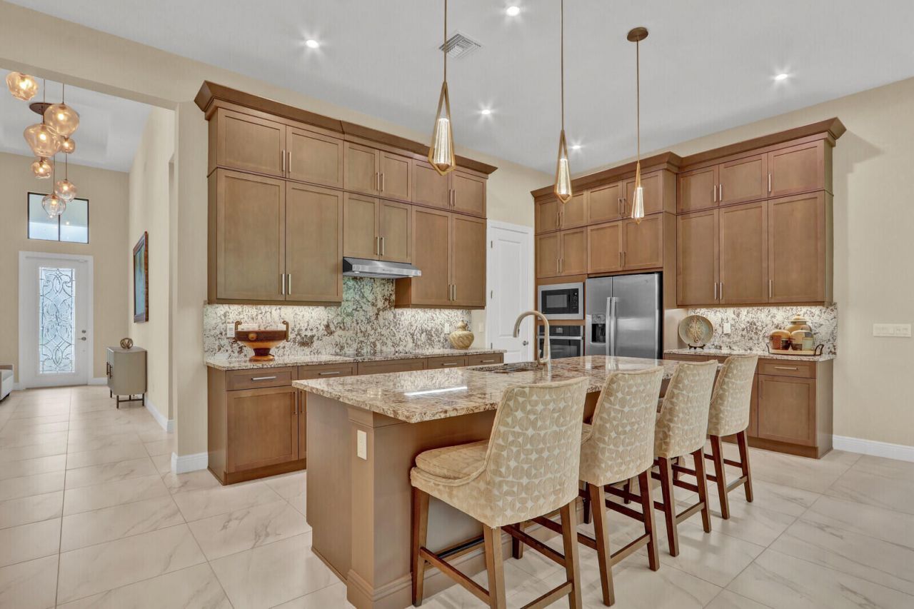 9204 SW Arco Way, Port Saint Lucie, FL 34987 Photo