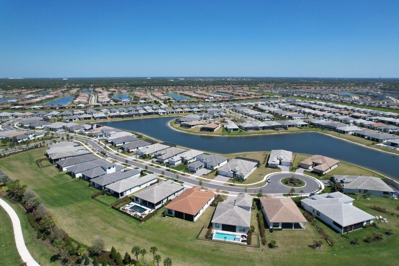 9204 SW Arco Way, Port Saint Lucie, FL 34987 Photo