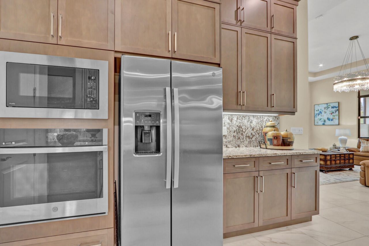 9204 SW Arco Way, Port Saint Lucie, FL 34987 Photo