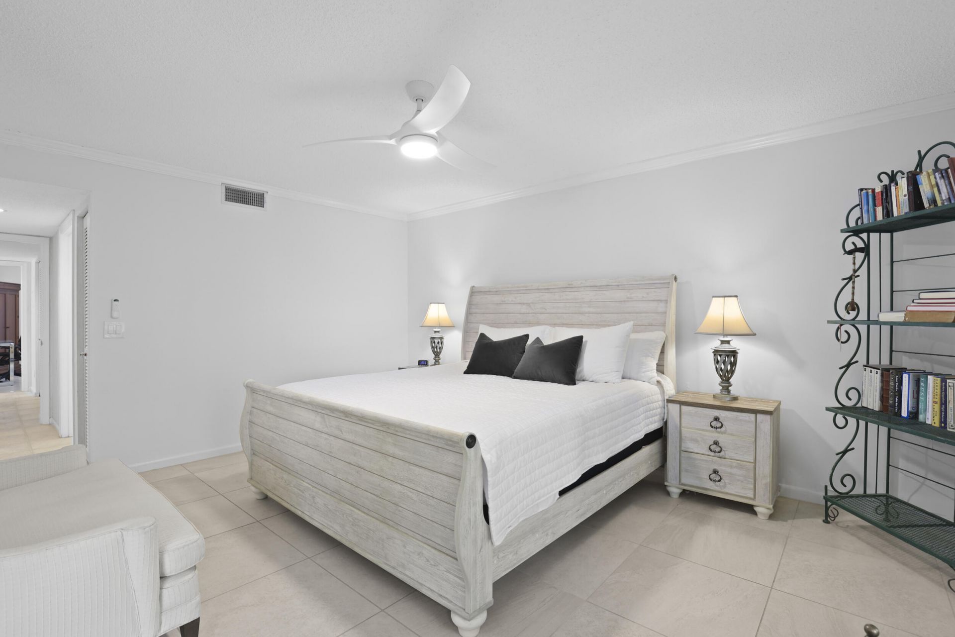 5172 SE Club Way, Unit 207, Stuart, FL 34997 Photo