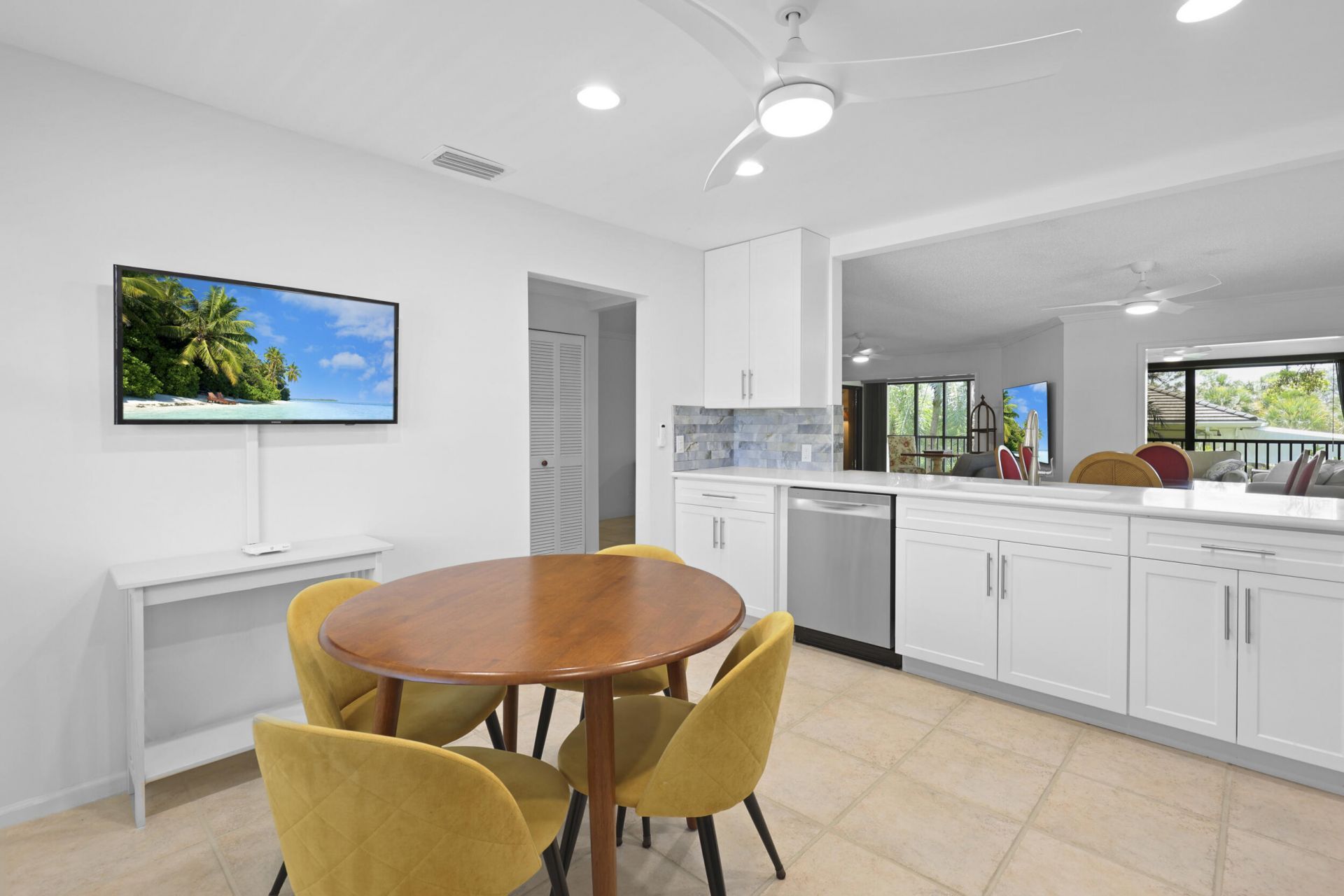 5172 SE Club Way, Unit 207, Stuart, FL 34997 Photo