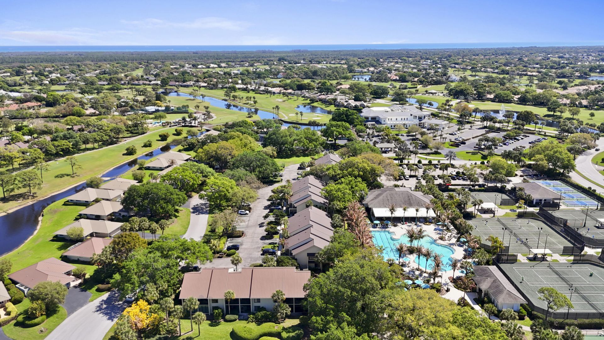 5172 SE Club Way, Unit 207, Stuart, FL 34997 Photo