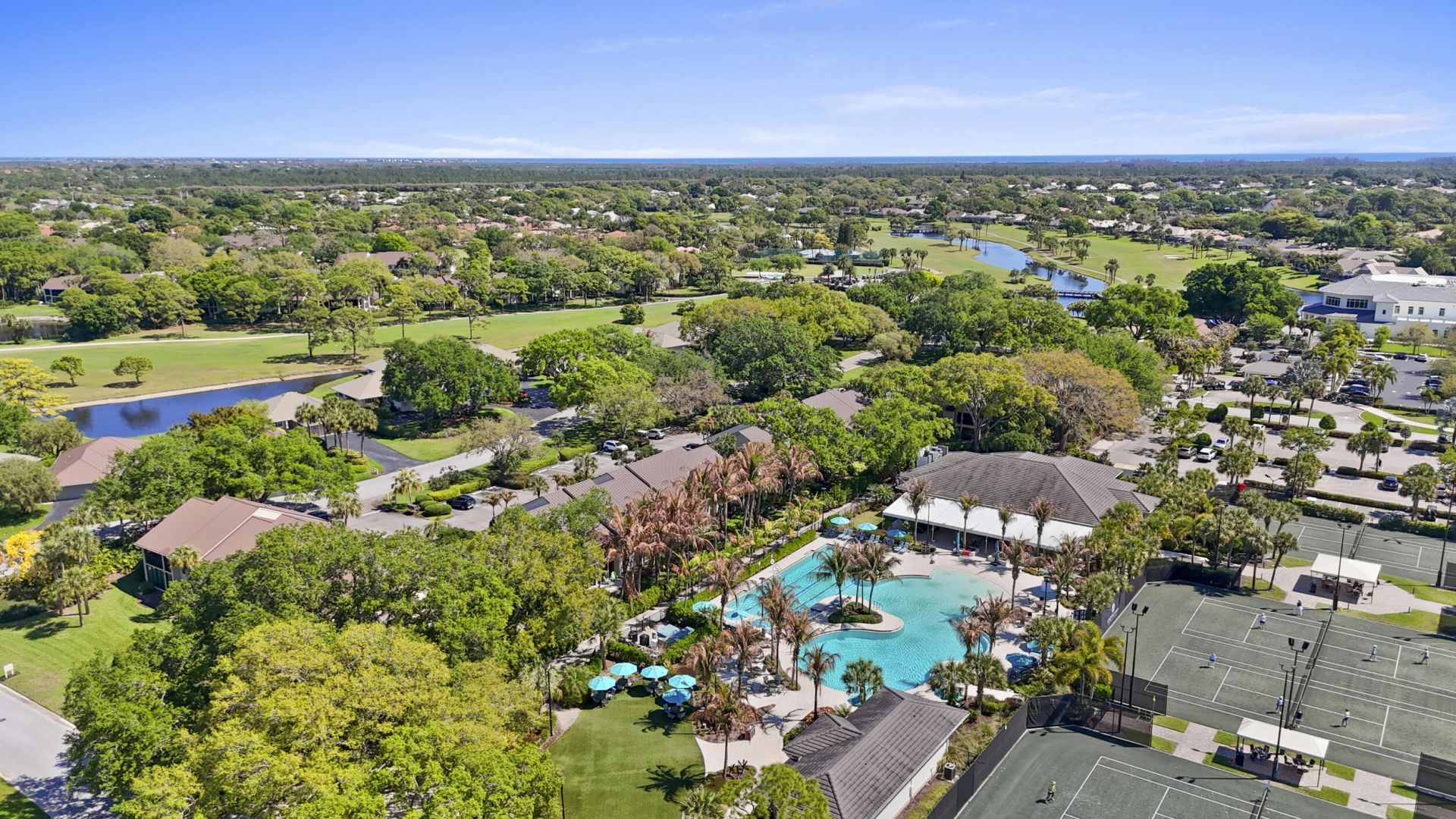 5172 SE Club Way, Unit 207, Stuart, FL 34997 Photo