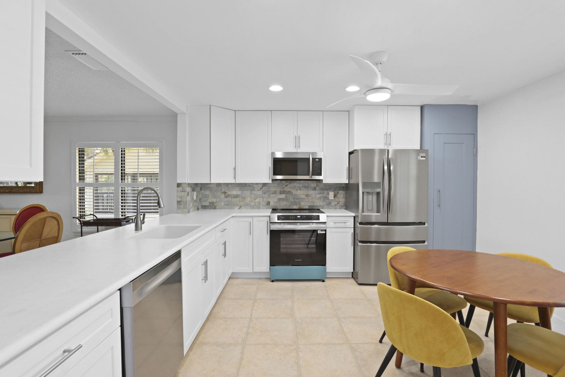 5172 SE Club Way, Unit 207, Stuart, FL 34997 Photo