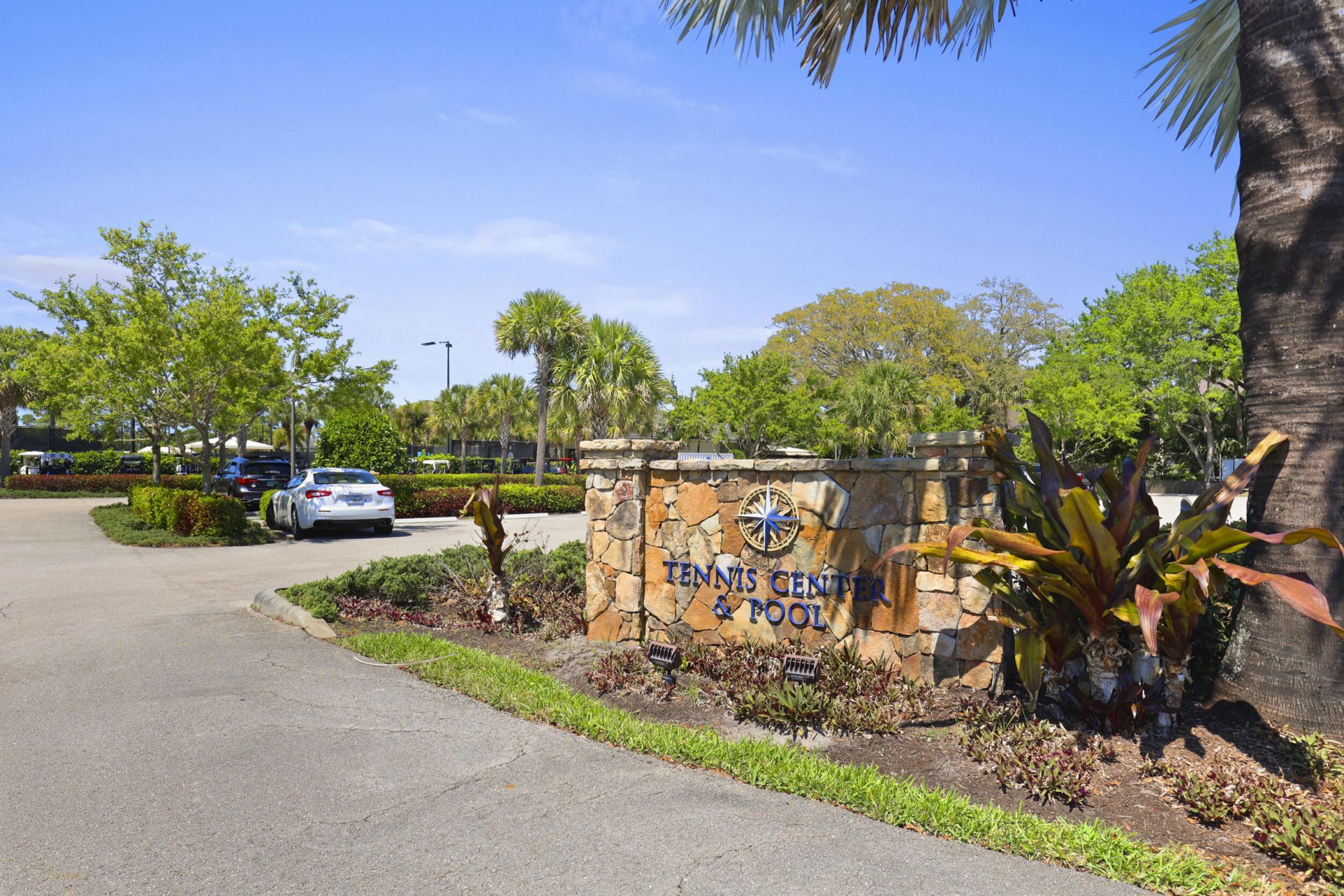 5172 SE Club Way, Unit 207, Stuart, FL 34997 Photo