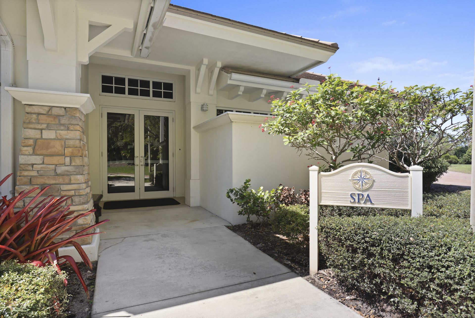 5172 SE Club Way, Unit 207, Stuart, FL 34997 Photo