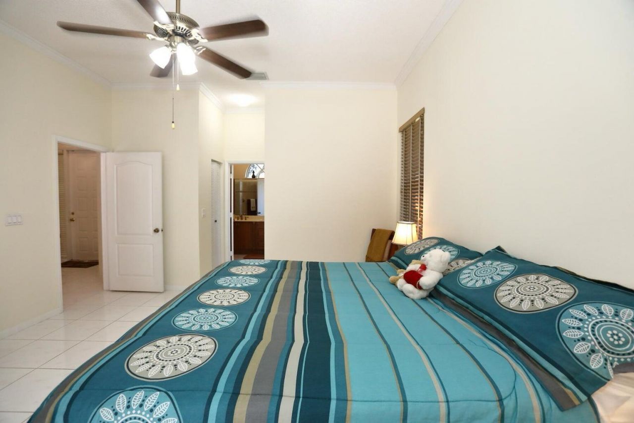 5330 SW 199 Avenue, Pembroke Pines, FL 33332 Photo