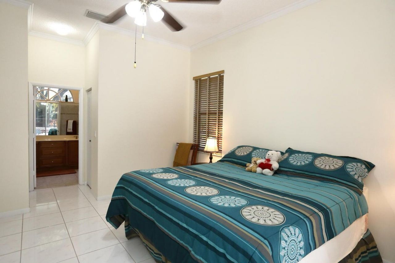 5330 SW 199th Avenue, Pembroke Pines, FL 33332 Photo