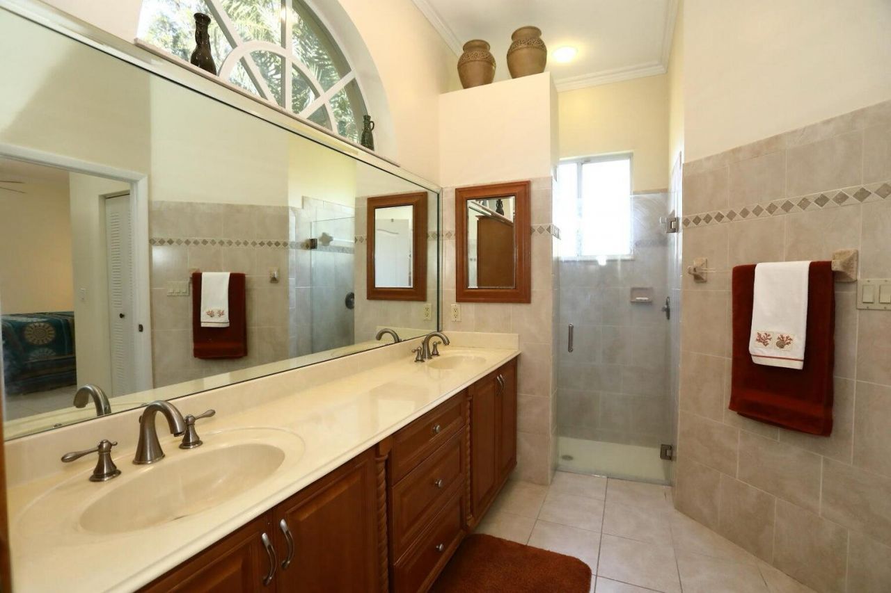 5330 SW 199th Avenue, Pembroke Pines, FL 33332 Photo