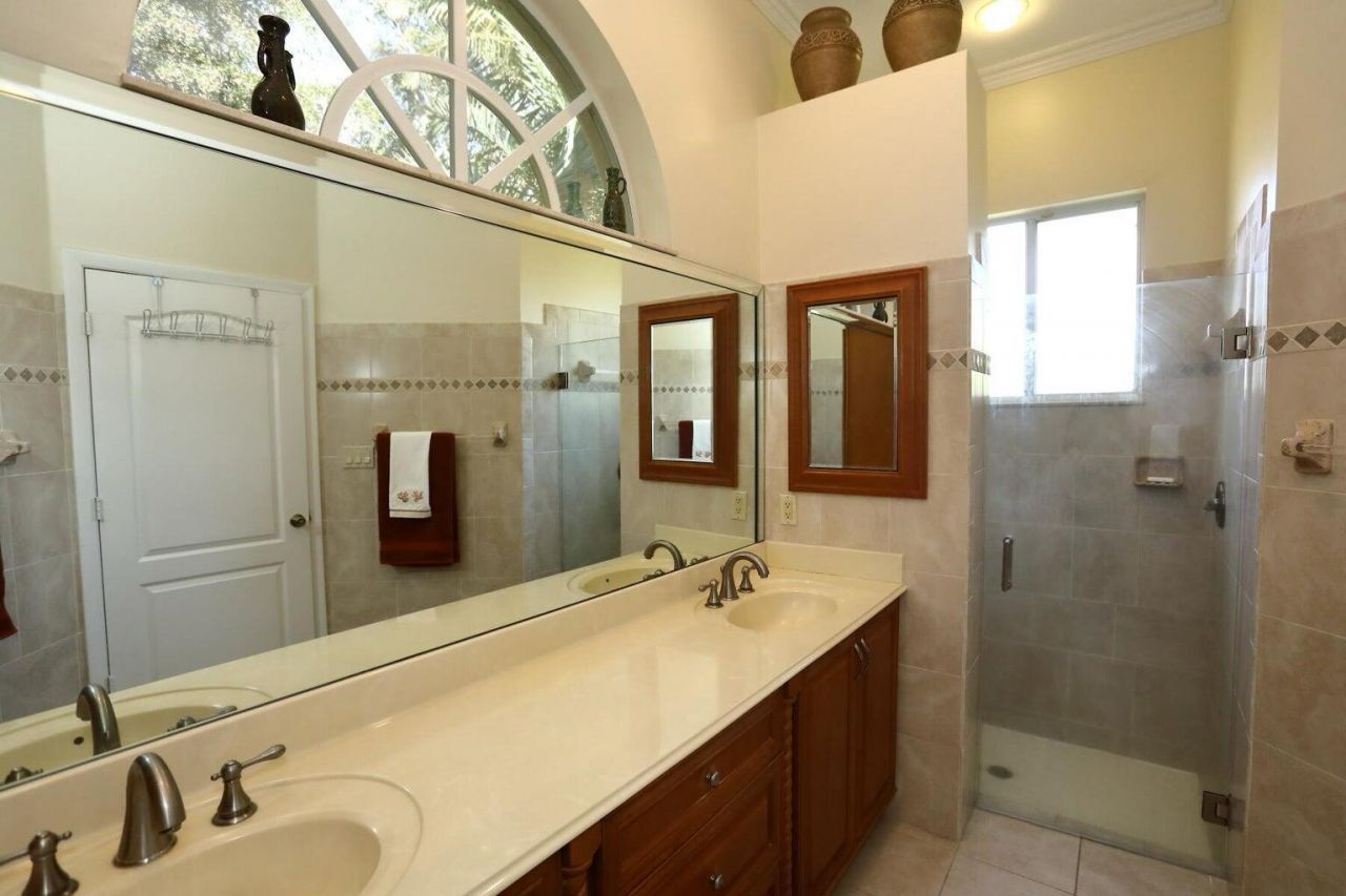 5330 SW 199th Avenue, Pembroke Pines, FL 33332 Photo