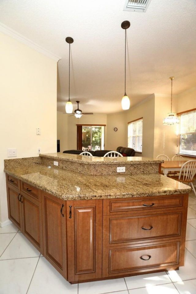 5330 SW 199 Avenue, Pembroke Pines, FL 33332 Photo