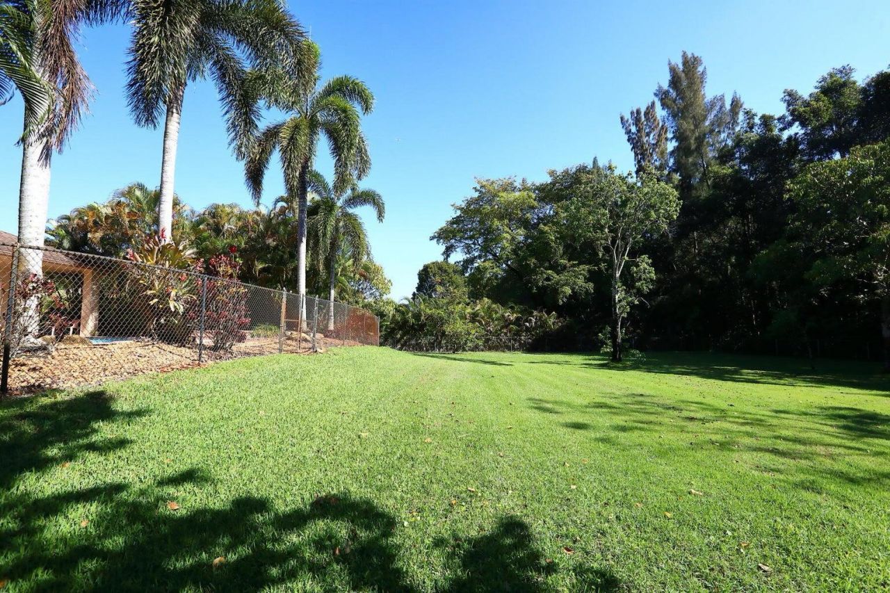 5330 SW 199th Avenue, Pembroke Pines, FL 33332 Photo