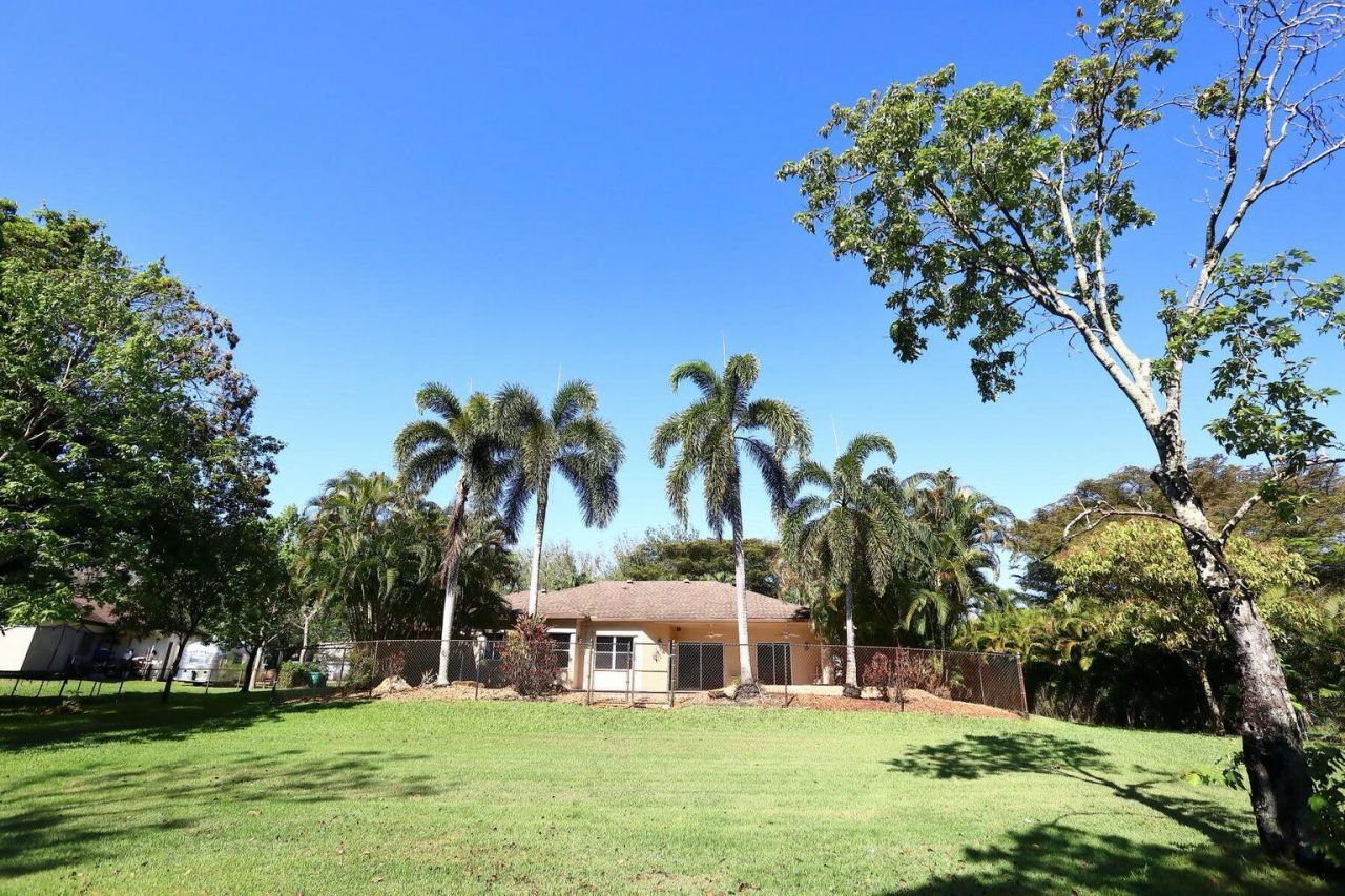 5330 SW 199th Avenue, Pembroke Pines, FL 33332 Photo