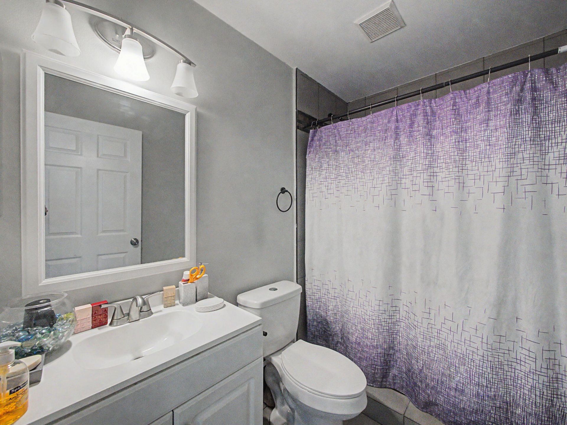 4675 Lakeside Circle, West Palm Beach, FL 33417 Photo