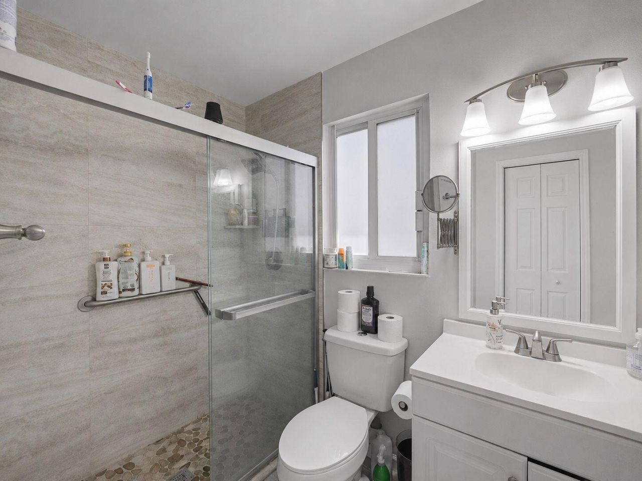 4675 Lakeside Circle, West Palm Beach, FL 33417 Photo