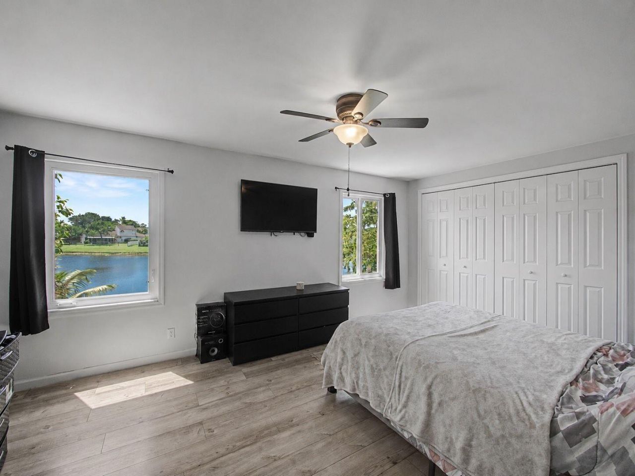 4675 Lakeside Circle, West Palm Beach, FL 33417 Photo