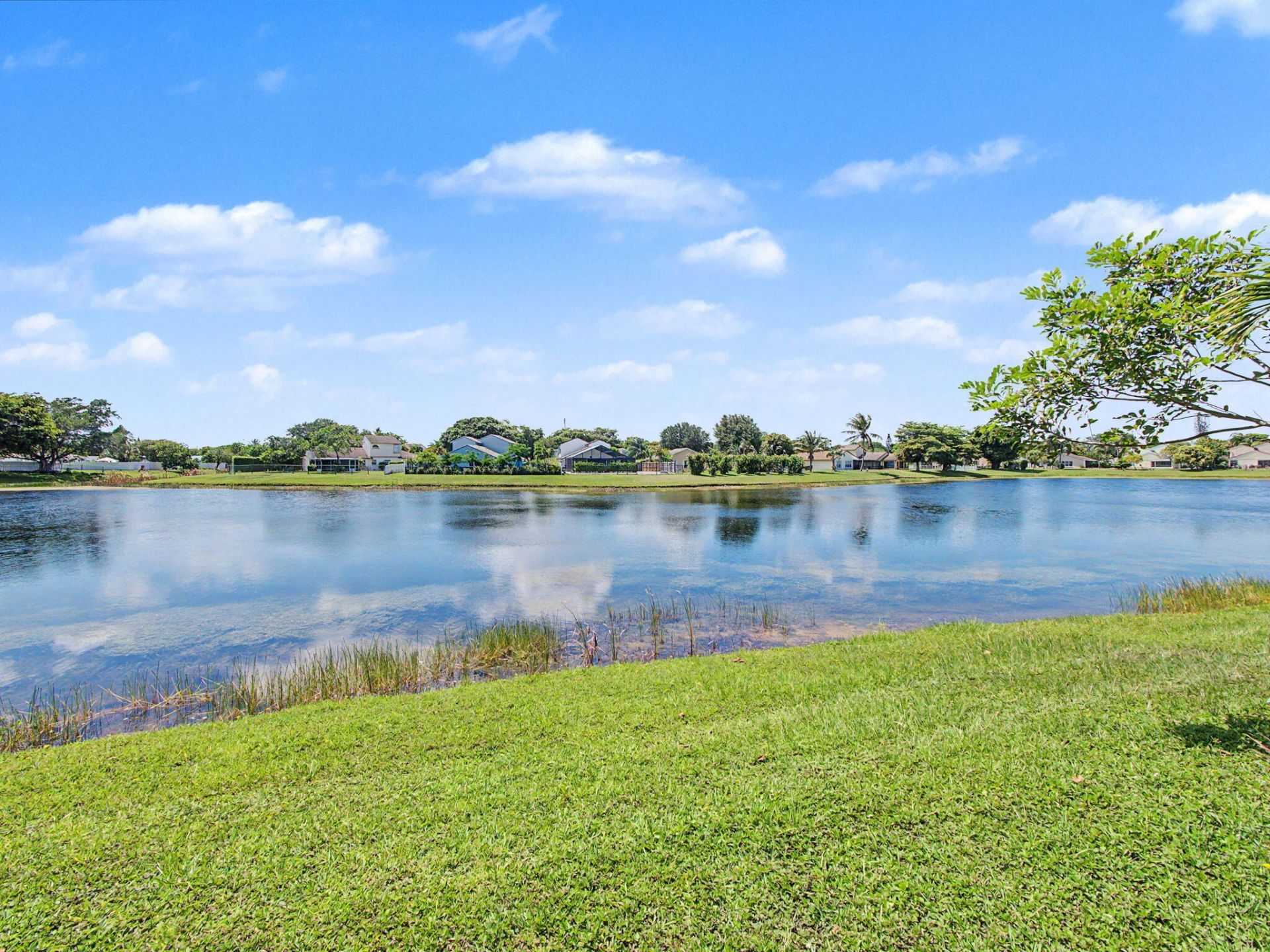 4675 Lakeside Circle, West Palm Beach, FL 33417 Photo