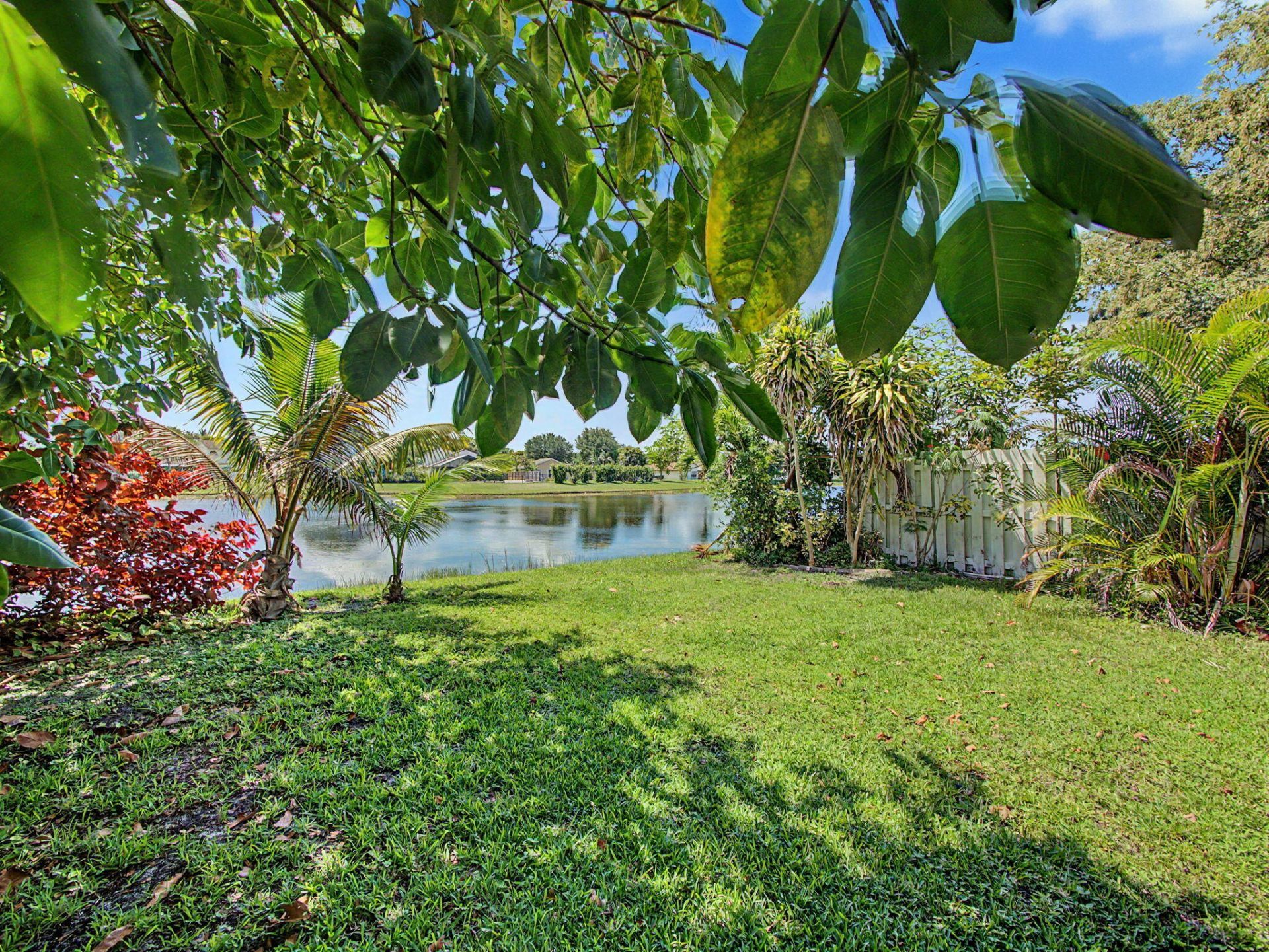 4675 Lakeside Circle, West Palm Beach, FL 33417 Photo