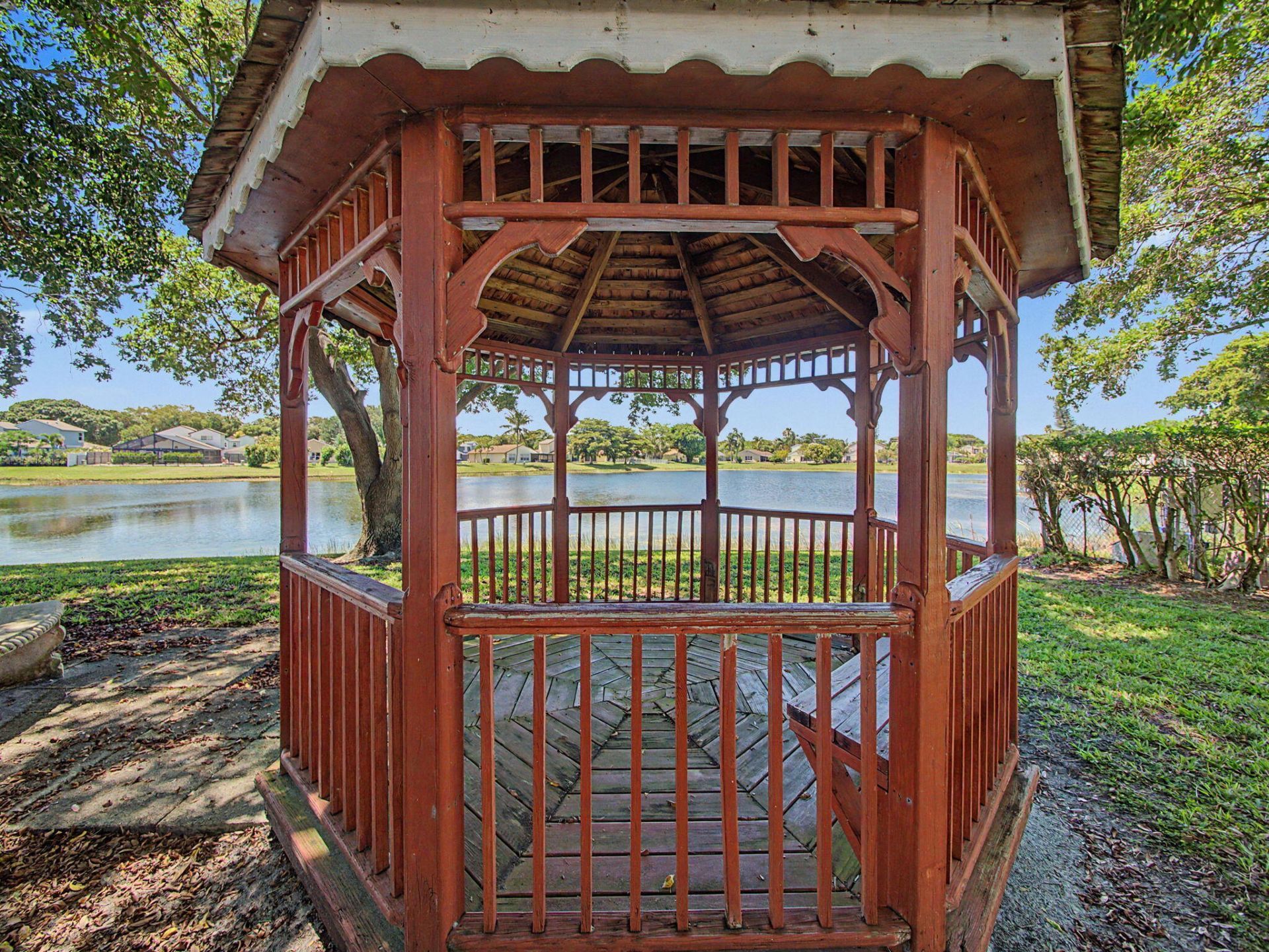 4675 Lakeside Circle, West Palm Beach, FL 33417 Photo