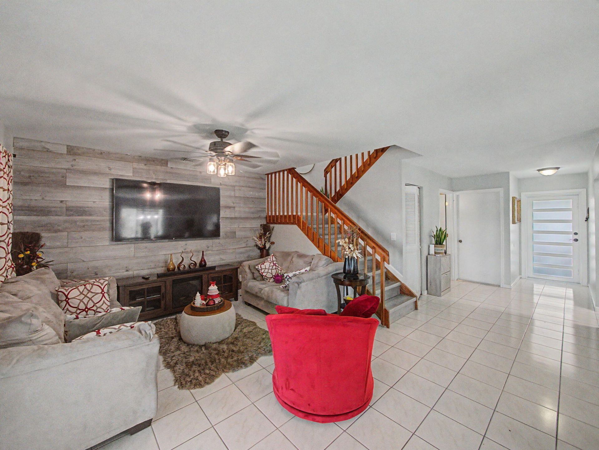 4675 Lakeside Circle, West Palm Beach, FL 33417 Photo