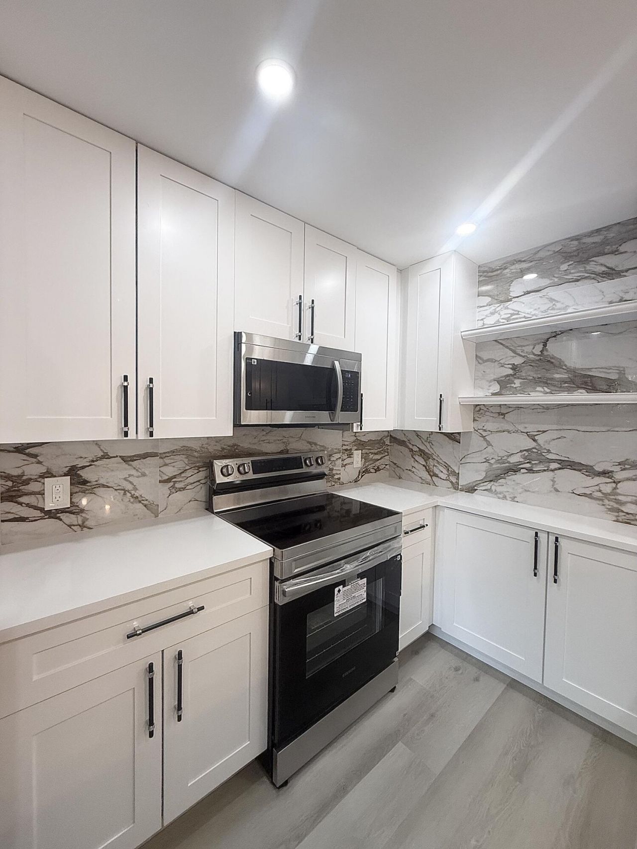 205 Charter Way, West Palm Beach, FL 33407 Photo