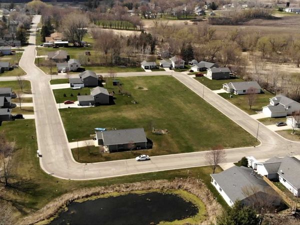 553 Coleman Avenue E, Eden Valley, MN 55329