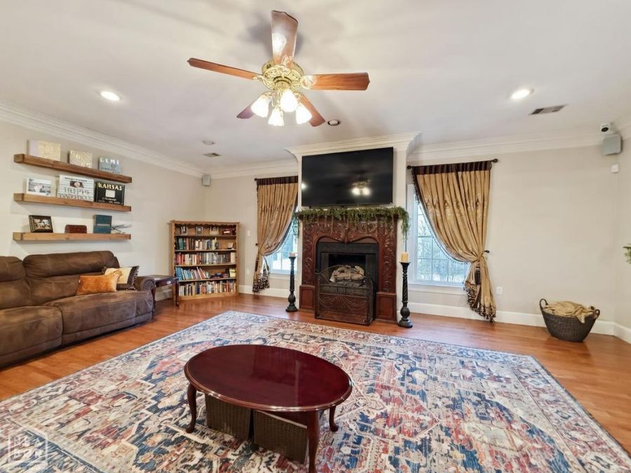 Property Image 16