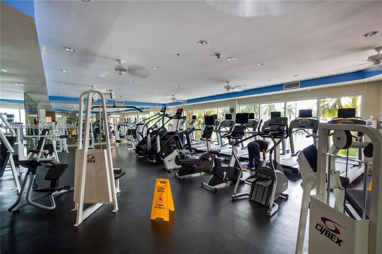 3370 Hidden Bay Dr, Unit 1814, Aventura, FL 33180 Photo