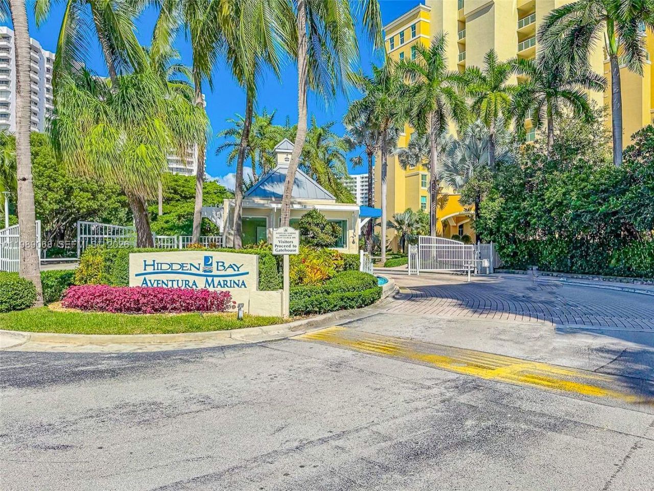 3370 Hidden Bay Dr, Unit 1814, Aventura, FL 33180 Photo