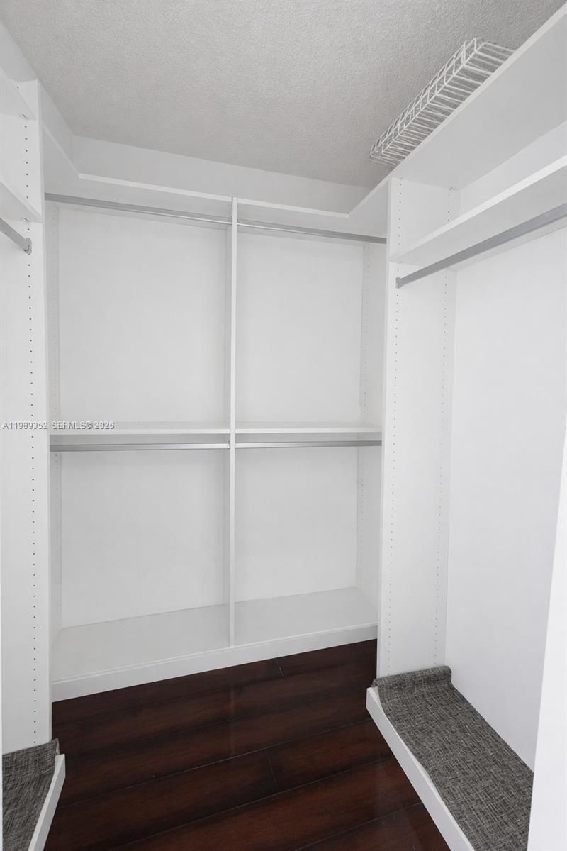 9330 Lagoon Pl , Unit 201, Davie, FL 33324 Photo