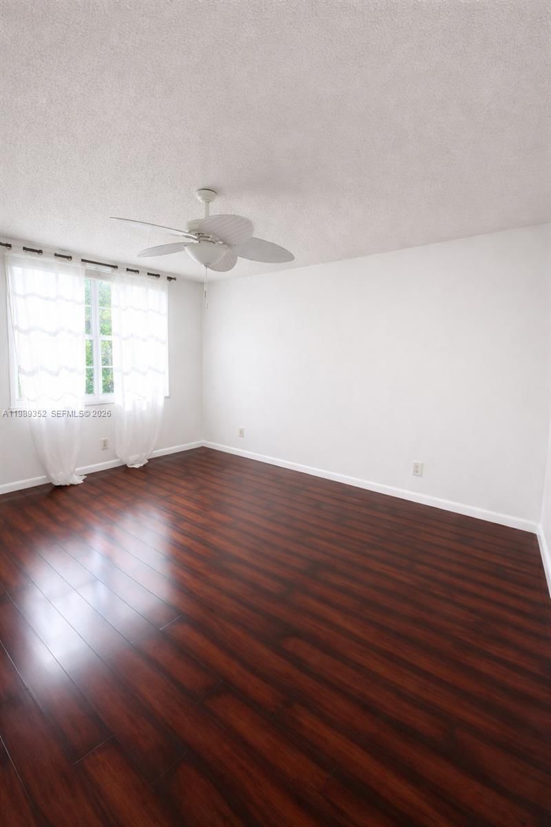 9330 Lagoon Pl , Unit 201, Davie, FL 33324 Photo