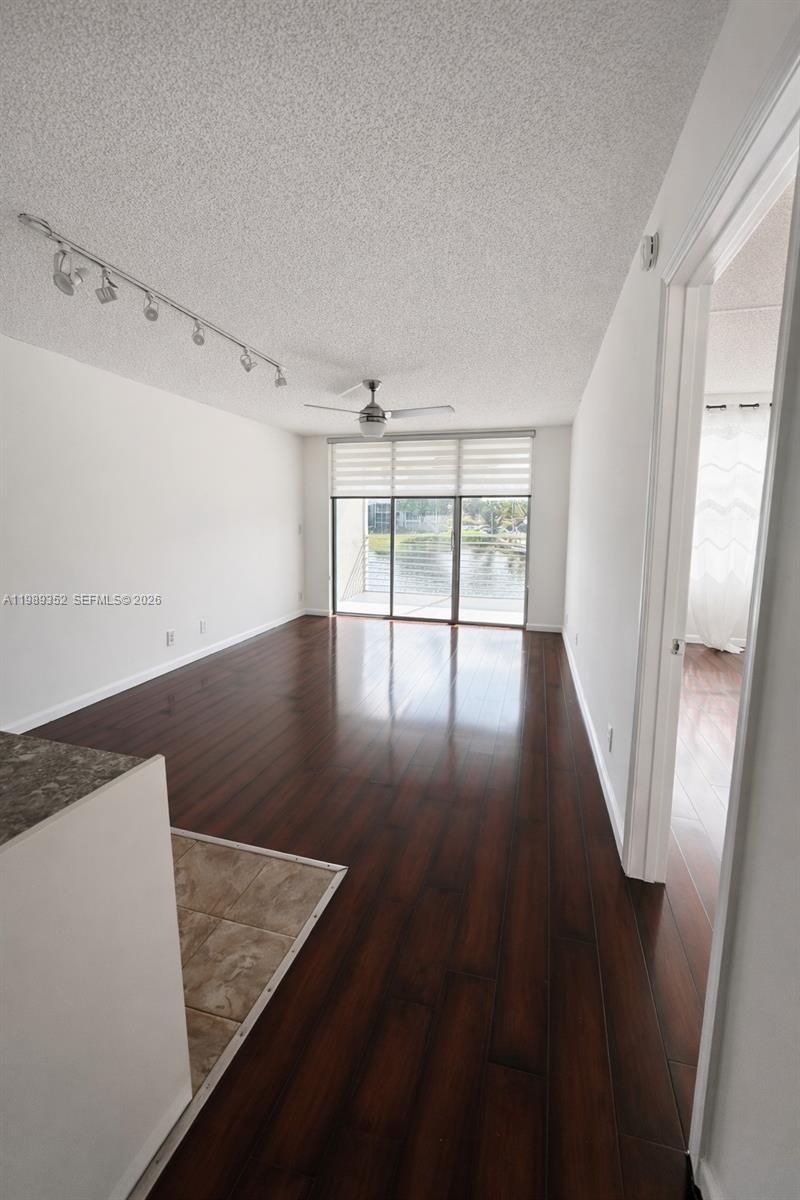 9330 Lagoon Pl , Unit 201, Davie, FL 33324 Photo