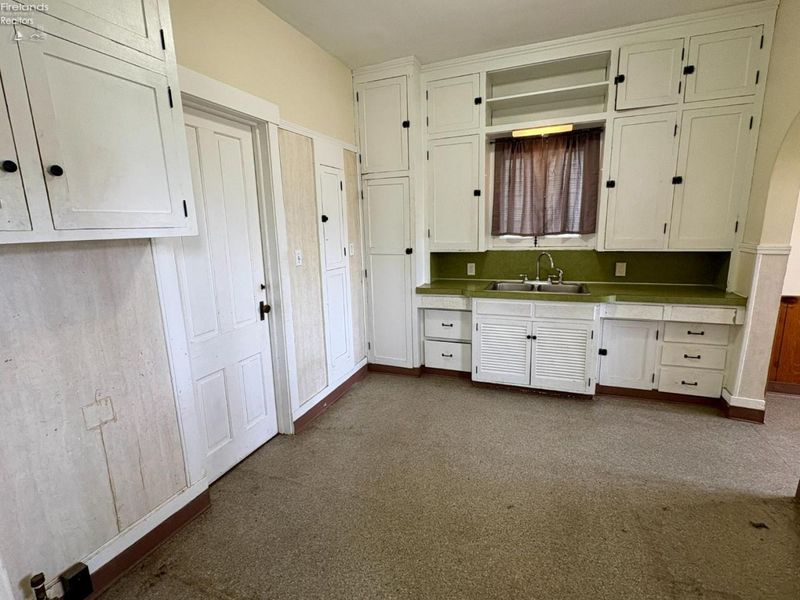 66 N Sandusky Street, Tiffin, OH 44883 Photo 9