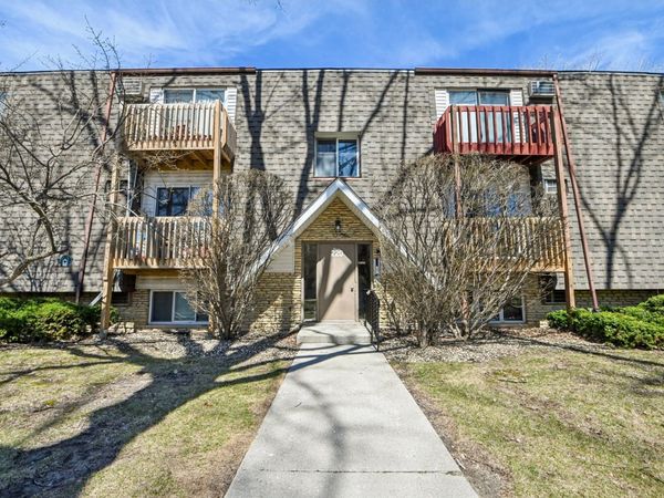 220 Madison Street, Unit 2A, Joliet, IL 60435
