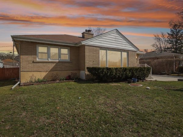 7641 Kilbourn Avenue , Skokie, IL 60076