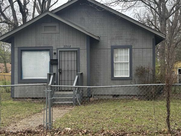 2208 S Valmar Street, Little Rock, AR 72204