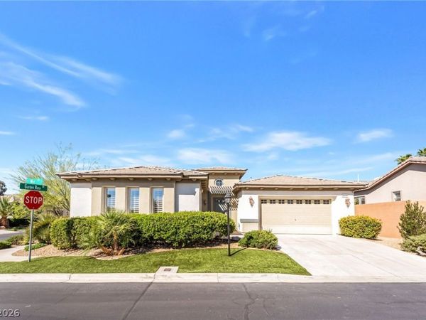 3327 Mist Court, Las Vegas, NV 89135