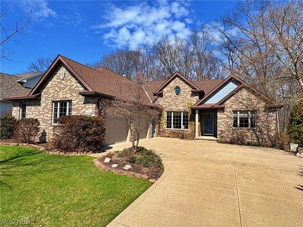 6340 Mallard Creek Run , Lorain, OH 44053