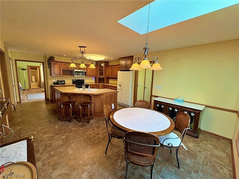 6340 Mallard Creek Run, Lorain, OH 44053 Photo 17