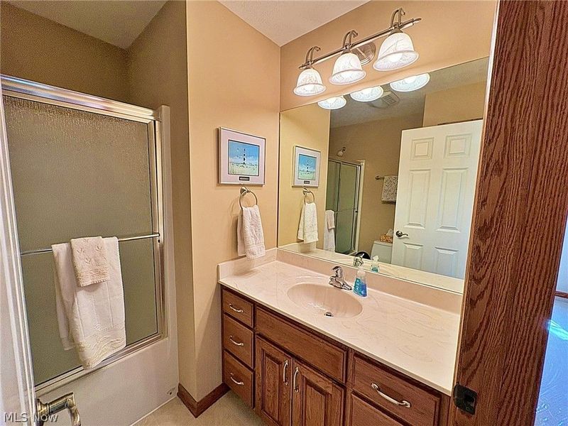 6340 Mallard Creek Run, Lorain, OH 44053 Photo 21