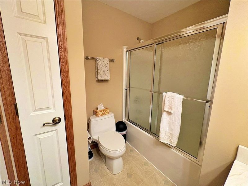 6340 Mallard Creek Run, Lorain, OH 44053 Photo 22