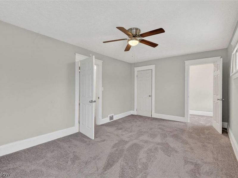 12912 Maplerow Avenue, Garfield Heights, OH 44105 Photo 14