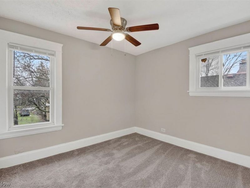 12912 Maplerow Avenue, Garfield Heights, OH 44105 Photo 17