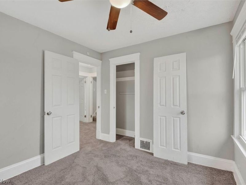 12912 Maplerow Avenue, Garfield Heights, OH 44105 Photo 18