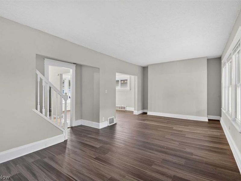 12912 Maplerow Avenue, Garfield Heights, OH 44105 Photo 3